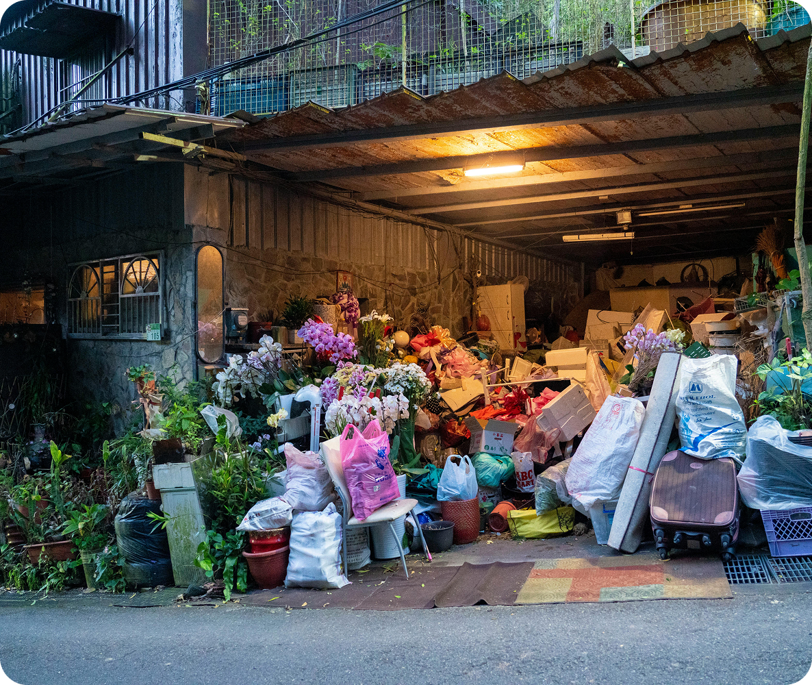 Junk removal - cluttered garage